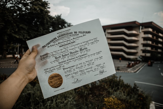 Can a Fake College Degree Make a Good Personal Copy?