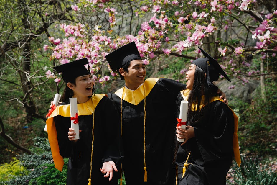 Can a Fake Diploma Be a Good Substitute? - Same Day Diplomas